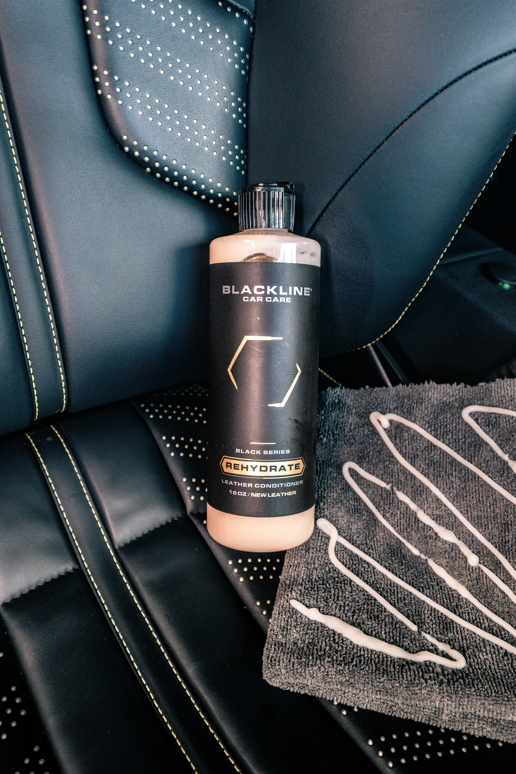 BLACKLINE® REHYDRATE LEATHER CONDITIONER