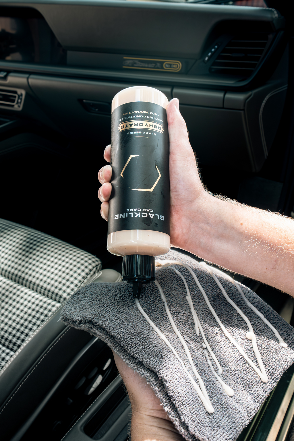 BLACKLINE® REHYDRATE LEATHER CONDITIONER