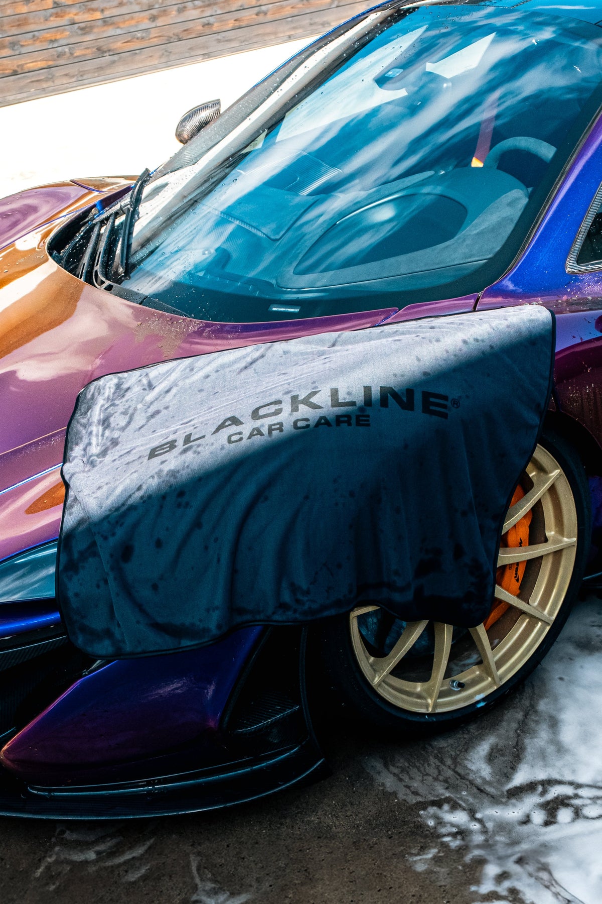 BLACKLINE® SLIM TWISTED-LOOP DRYING TOWEL